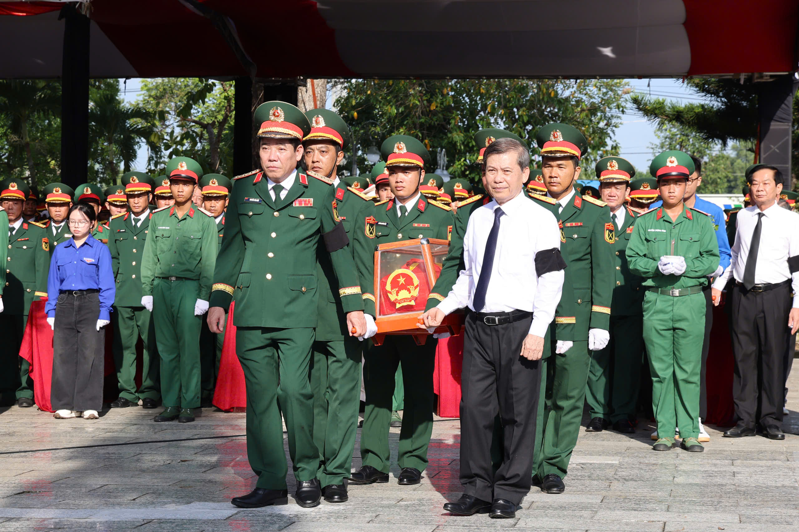 Cần Thơ  Truy điệu, an táng 120 hài cốt Liệt sĩ