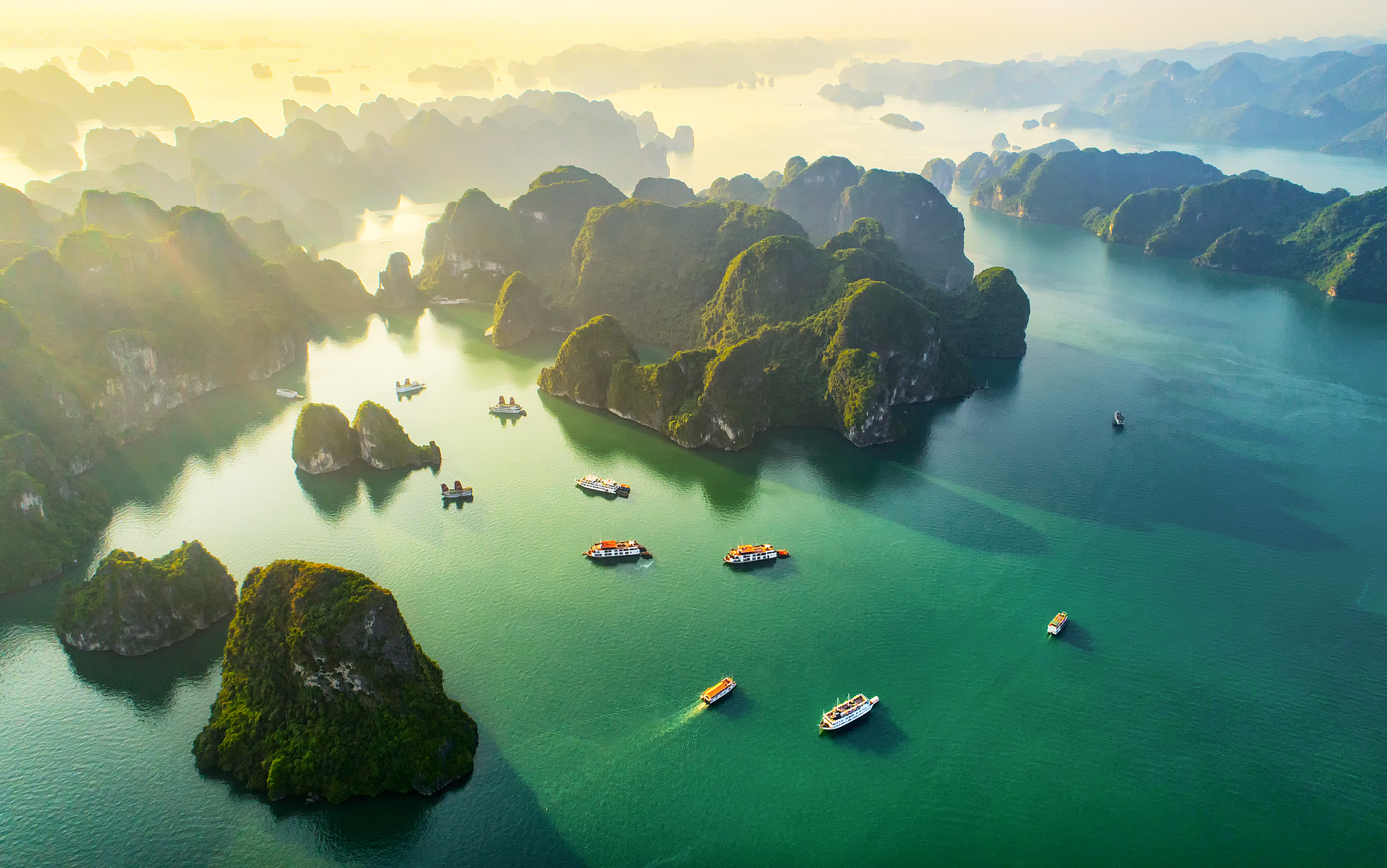 Lonely Planet nhắc tên Hạ Long giữa những gợi ý du lịch mùa thu toàn cầu