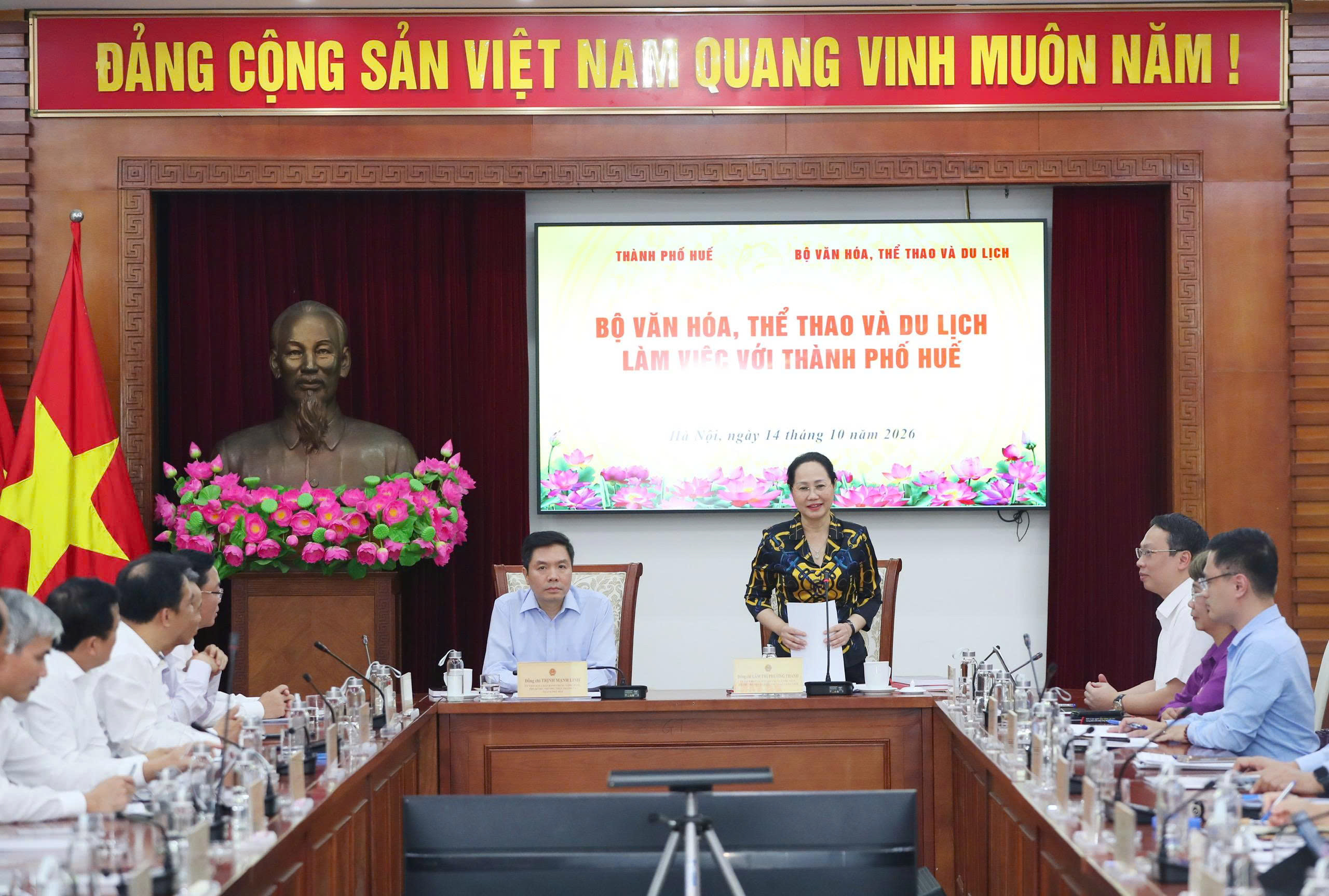 Huế tiên phong hợp tác phát triển văn hóa, thể thao và du lịch
