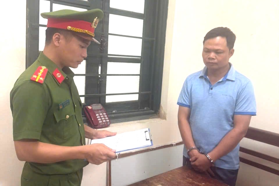 Thu tiền hàng của 37 đại lý rồi chiếm đoạt hơn 431 triệu đồng