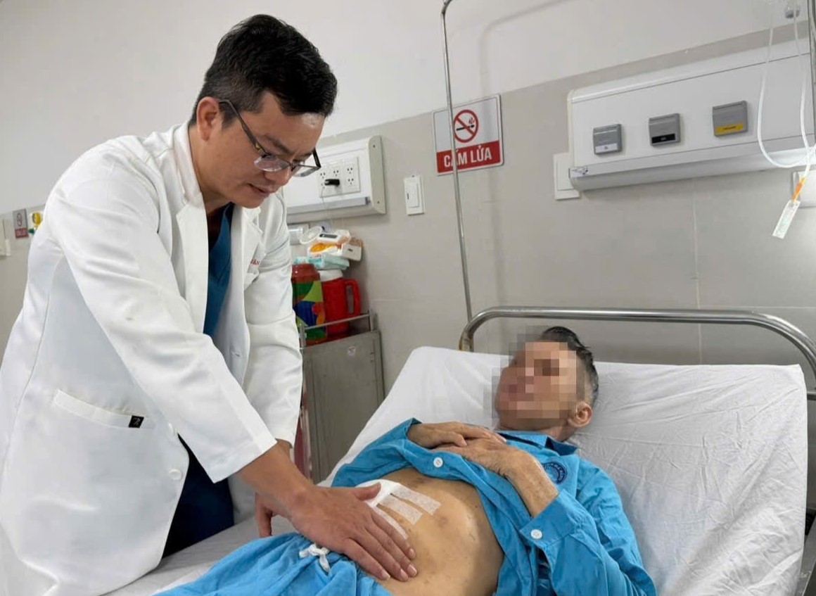 Cứu sống bệnh nhân ung thư gan vỡ khối u, xuất huyết ồ ạt