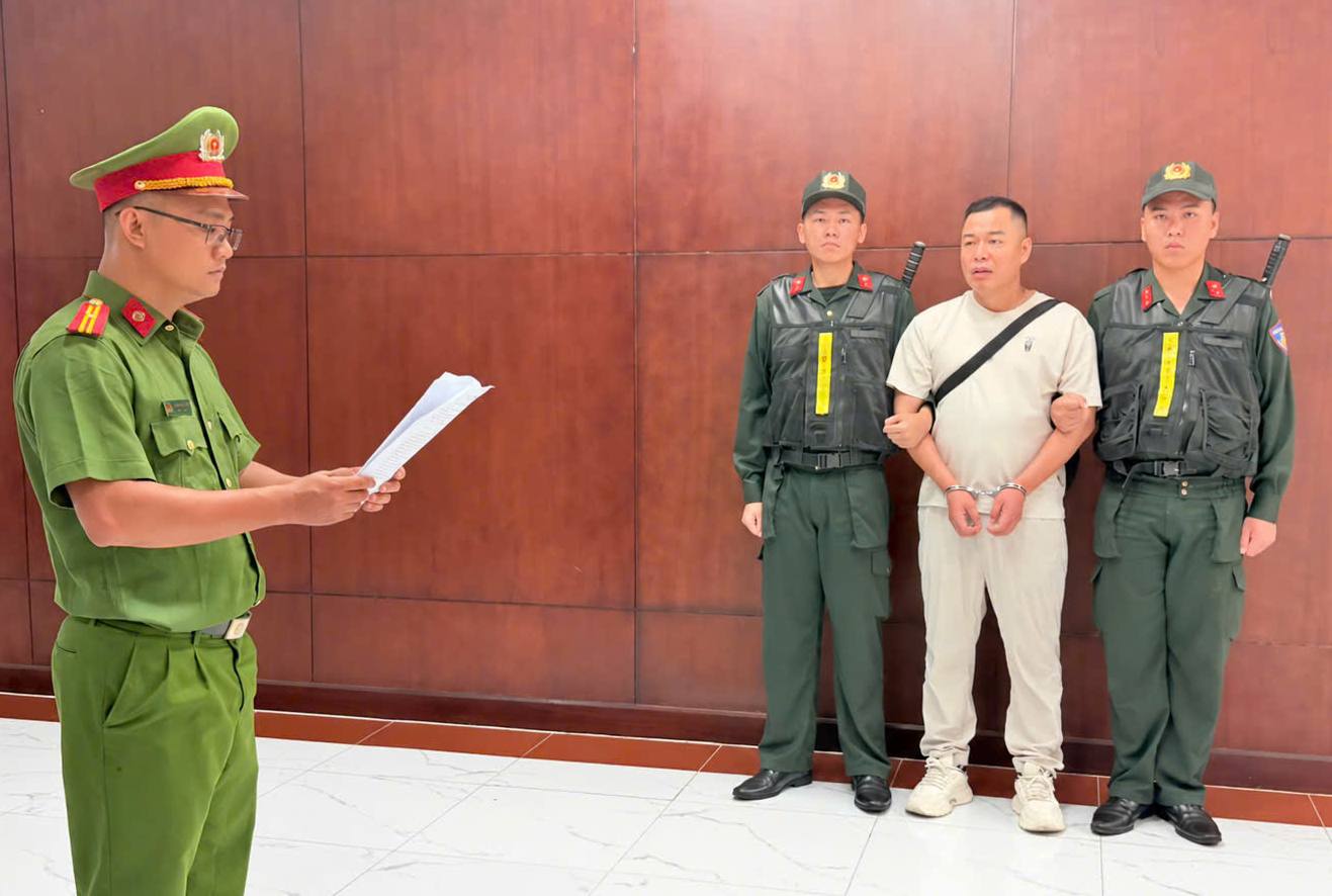 Khởi tố, bắt tạm giam chồng cũ “Hằng Du Mục” về tội “Xâm phạm quyền sở hữu công nghiệp”