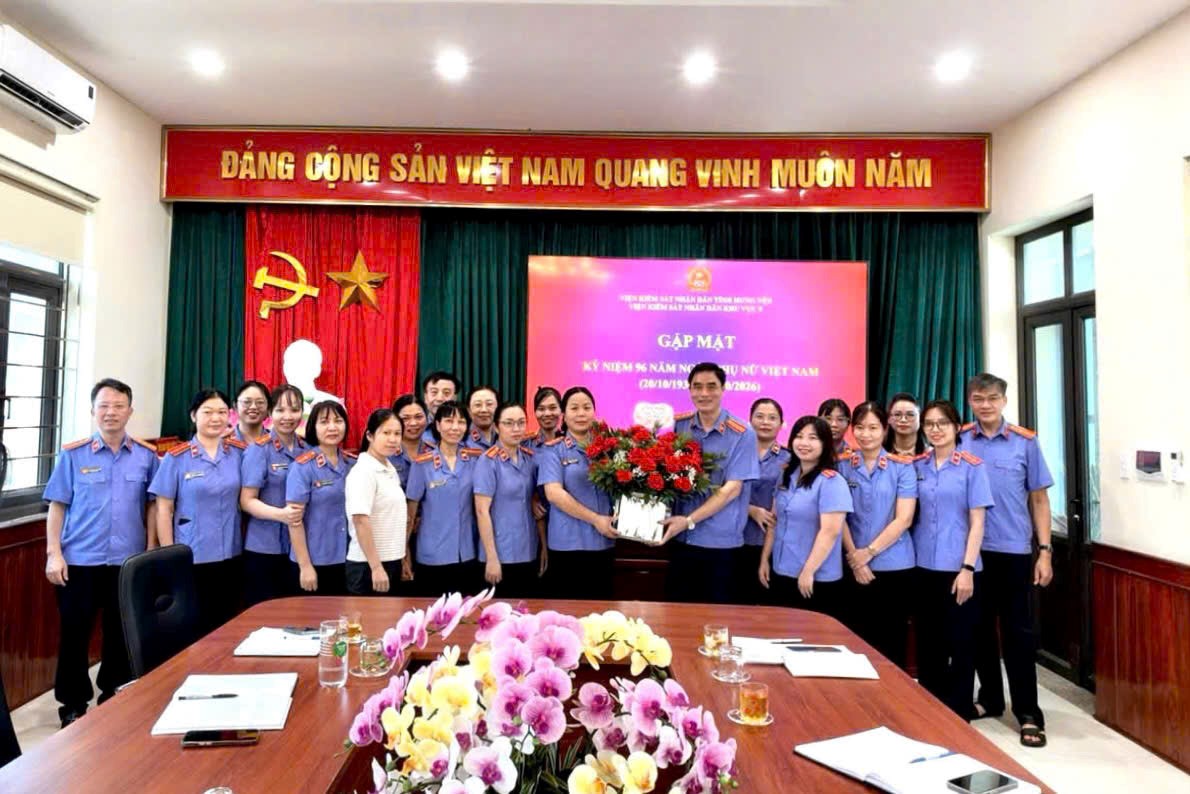 VKSND khu vực 8, tỉnh Hưng Yên tổ chức Gặp mặt kỷ niệm ngày Phụ nữ Việt Nam