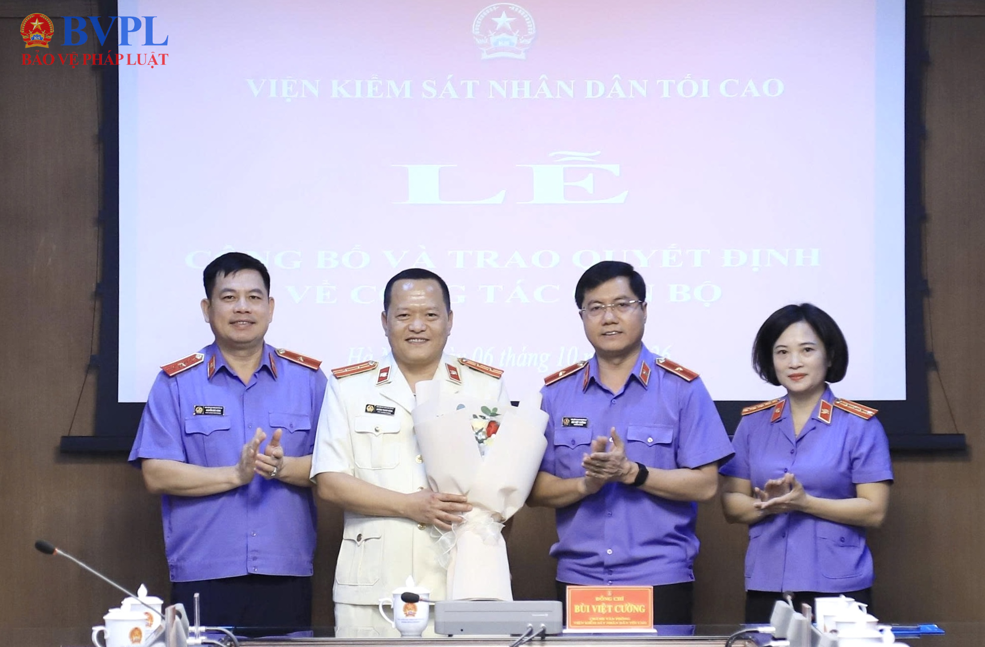 Trao quyết định bổ nhiệm lãnh đạo cấp phòng thuộc Văn phòng VKSND tối cao