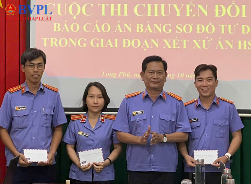 VKSND khu vực 9, TP Cần Thơ đổi mới kỹ năng báo cáo án bằng sơ đồ tư duy