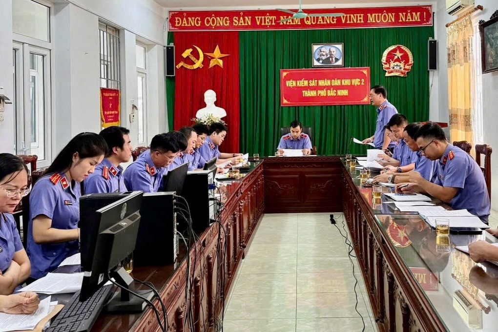 Viện trưởng VKSND TP Bắc Ninh thăm và làm việc tại VKSND khu vực 2