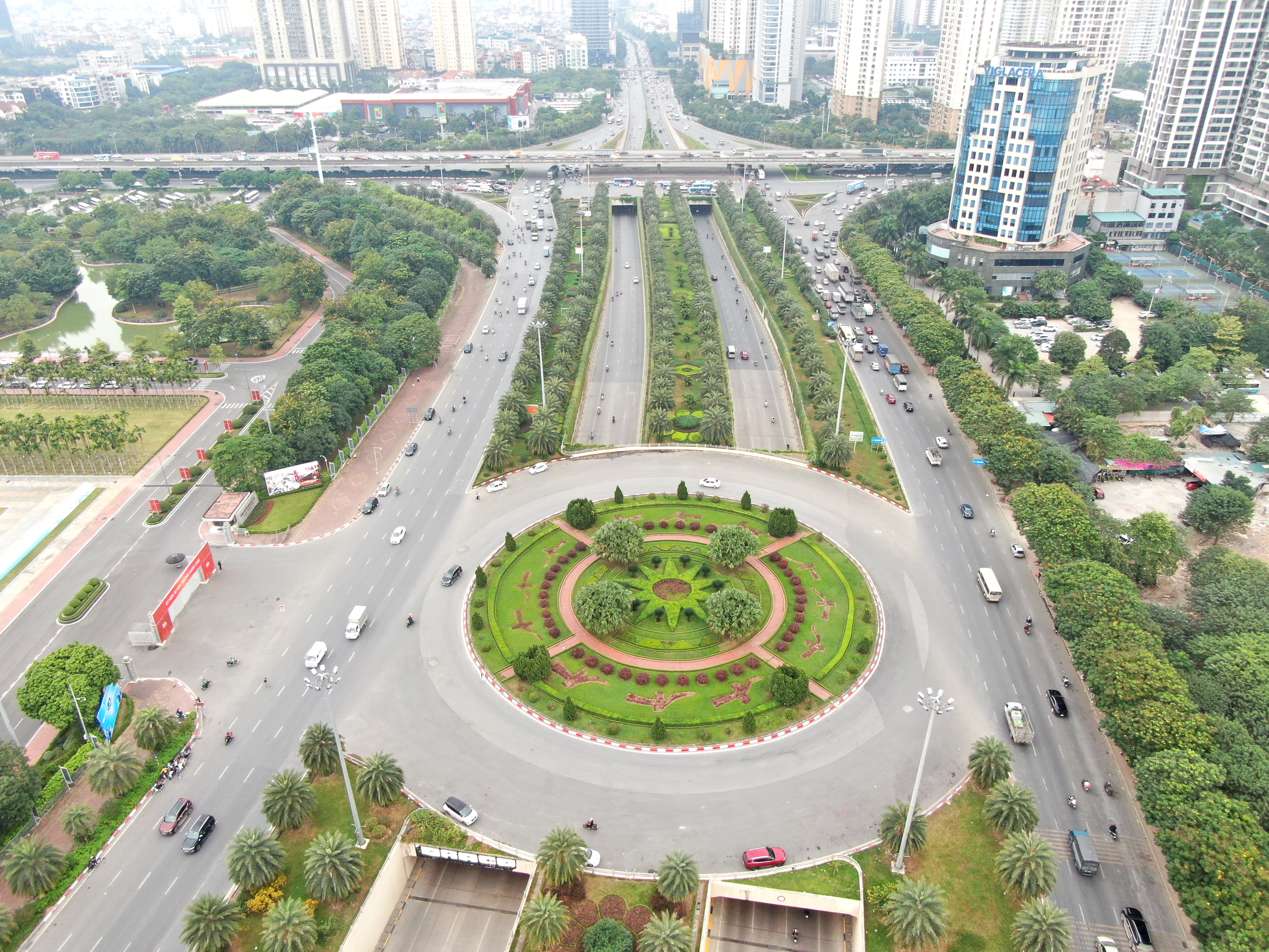 Nền tảng thể chế cho khát vọng phát triển Thủ đô