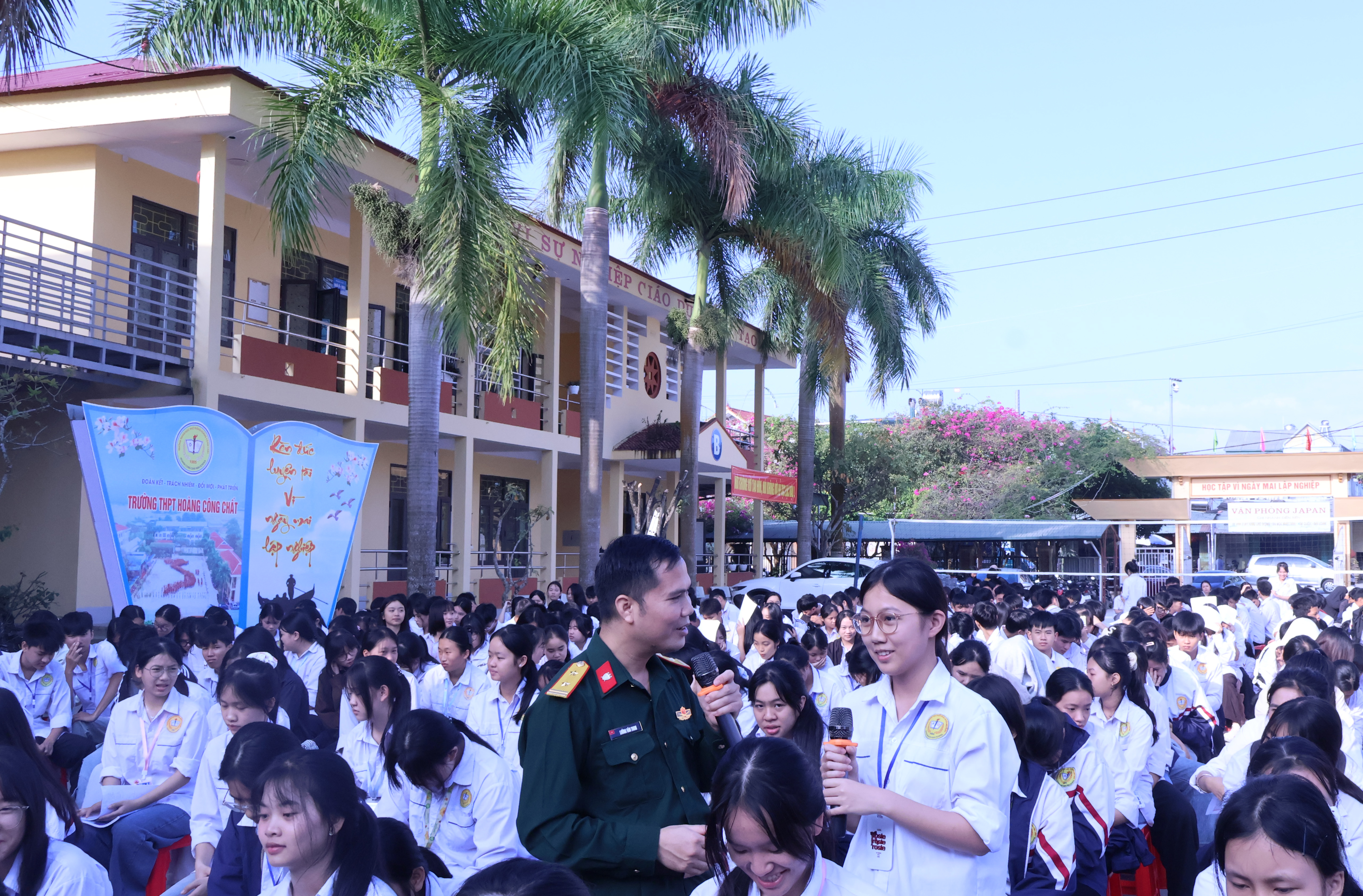 VKSQS khu vực 23 tuyên truyền pháp luật cho gần 1 200 giáo viên và học sinh