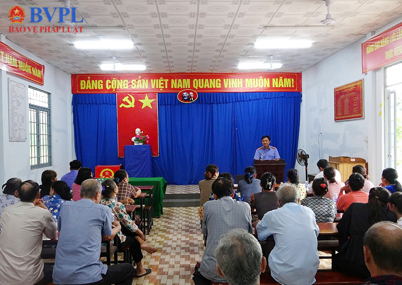 Tuyên truyền pháp luật về họ, hụi và phòng ngừa tội phạm sử dụng hung khí