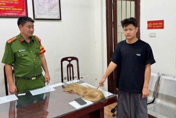 Giả gái trên ứng dụng hẹn hò, dụ nạn nhân vào homestay để trộm điện thoại