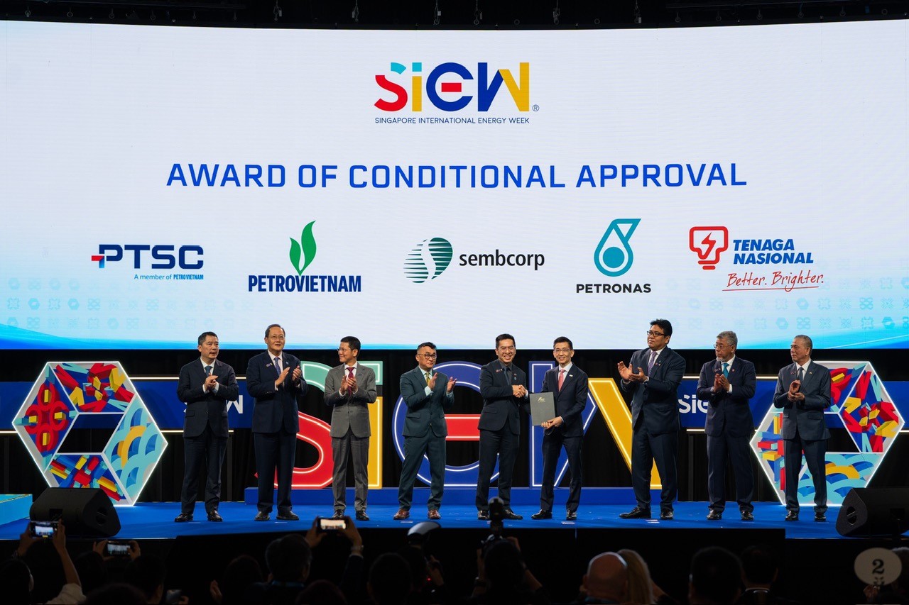 Dự án xuất khẩu điện Việt Nam - Malaysia - Singapore đạt dấu mốc quan trọng tại SIEW 2026