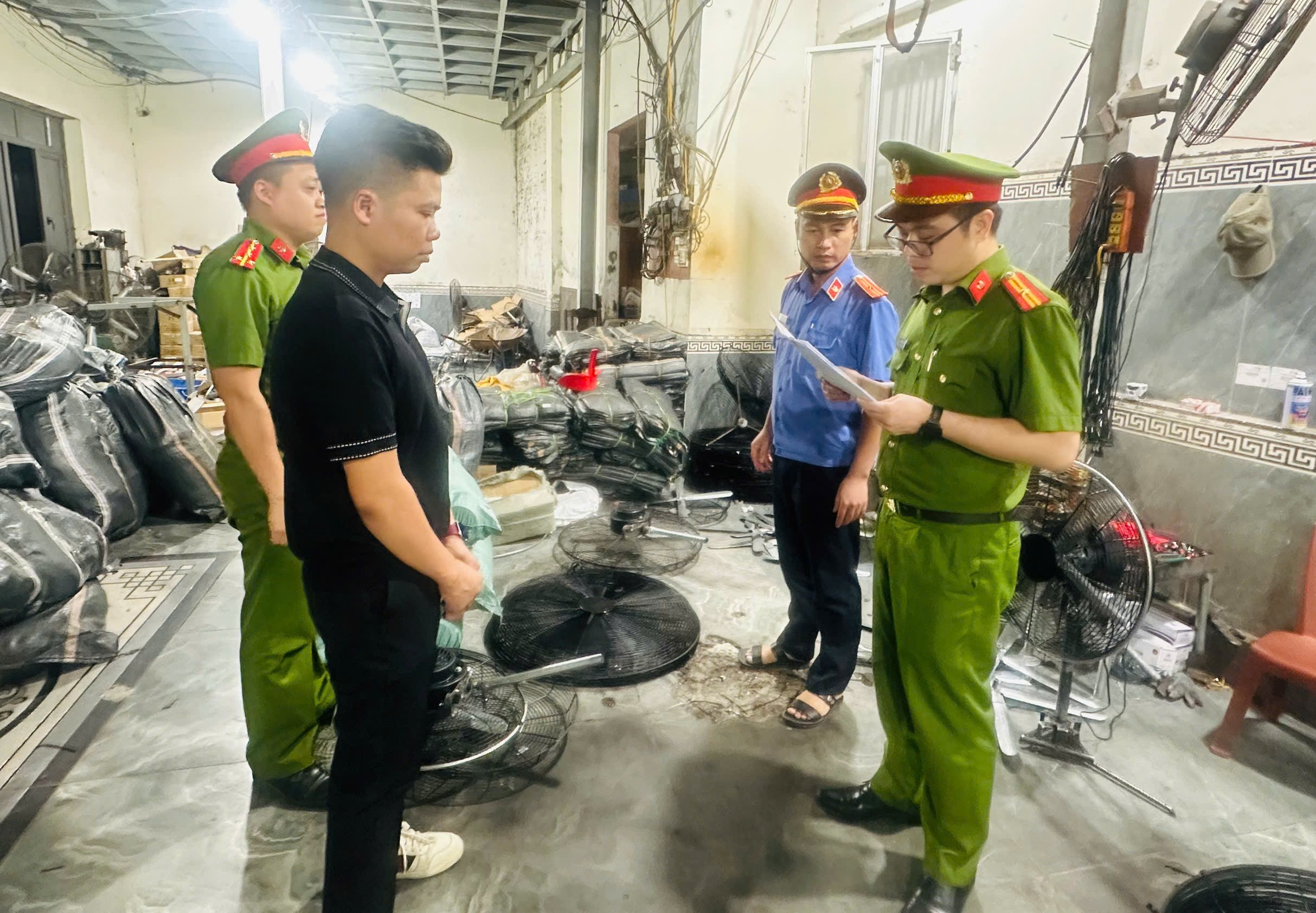 Không đăng ký kinh doanh, đối tượng trốn thuế hơn 4 tỉ đồng