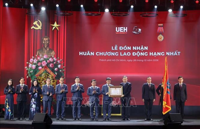 Tổng Bí thư, Chủ tịch nước dự Lễ kỷ niệm 50 năm thành lập Đại học Kinh tế TP Hồ Chí Minh