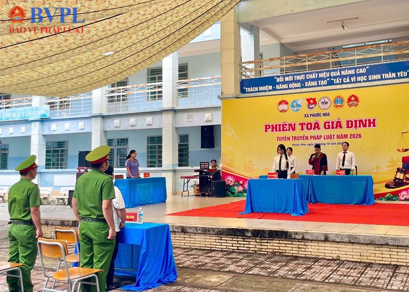 Gần 700 học sinh tham dự phiên tòa giả định về tội phạm ma túy