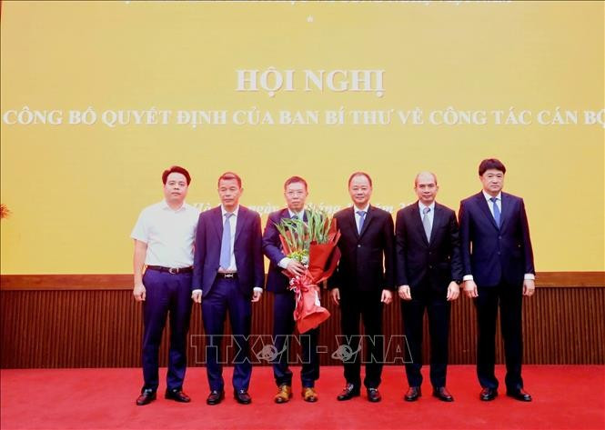 Giáo sư, Tiến sĩ Trần Đại Lâm giữ chức Phó Chủ tịch Viện Hàn lâm Khoa học và Công nghệ Việt Nam