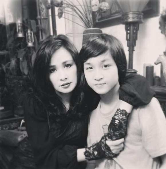 Con trai Diva Thanh Lam - Quốc Trung lọt top 10 gương mặt trẻ tiêu biểu 2013