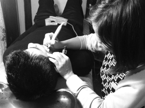 Gần Tết, đua nhau tẩy nốt ruồi đổi vận mệnh