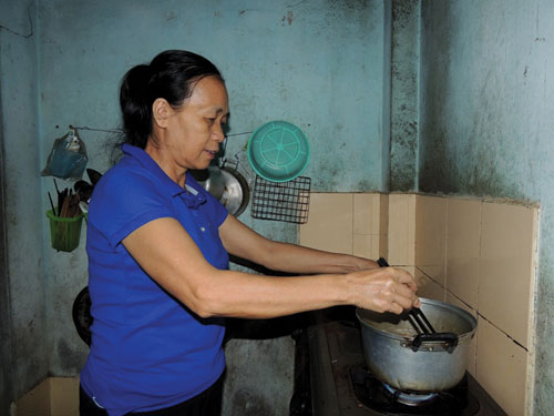 Tết đến với mọi người Ấm lòng người ở lại