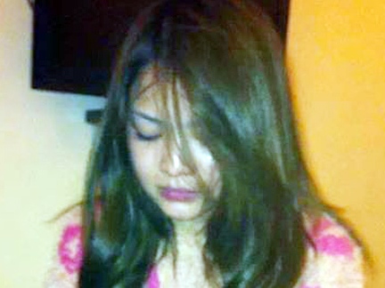 Phá đường dây mại dâm tiếp thị qua Internet