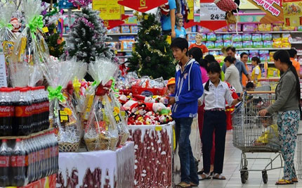 Giỏ quà Tết gói sẵn - lãnh địa của hàng kém chất lượng, hàng sắp hết hạn