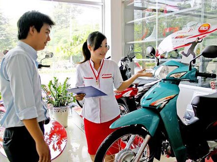 Ế vẫn hoàn ế, 2014 xe máy dìm nhau giảm giá