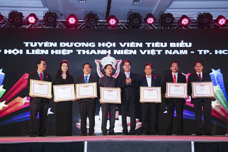 YBA Star night điểm hẹn doanh nghiệp chào xuân
