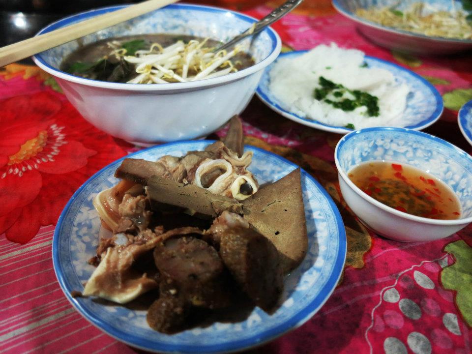 Cháo lòng Tân Hiệp