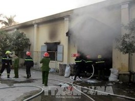 Lại xảy ra cháy tại nhà máy sản xuất khăn bông ở Thái Bình