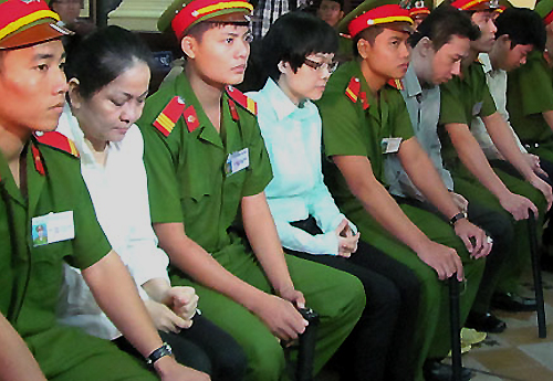 Siêu lừa Huyền Như lĩnh án chung thân