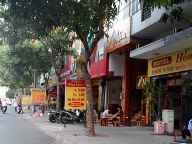 Khách sạn ế sưng, mỗi phút 1 nghìn vẫn vắng