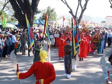 Tưởng nhớ công đức Tây Sơn Tam Kiệt