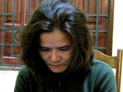 Em dâu bày mưu trộm két của chị chồng