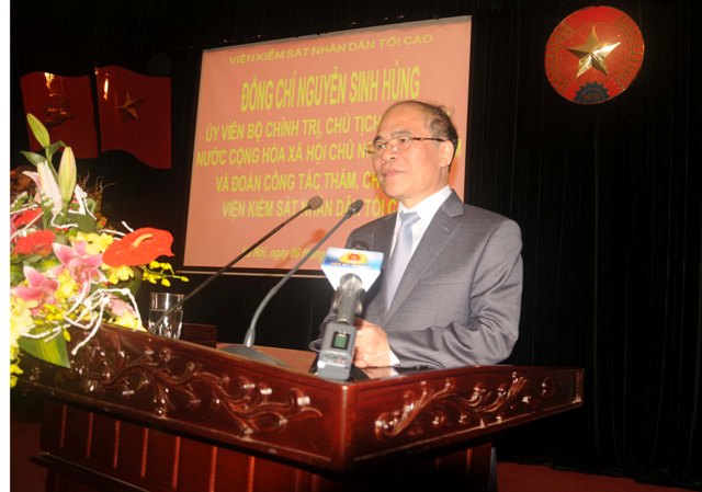 Chủ tịch Quốc hội Nguyễn Sinh Hùng phát biểu 