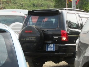 Phát hiện xe công đi lễ hội báo ngay Chủ tịch tỉnh