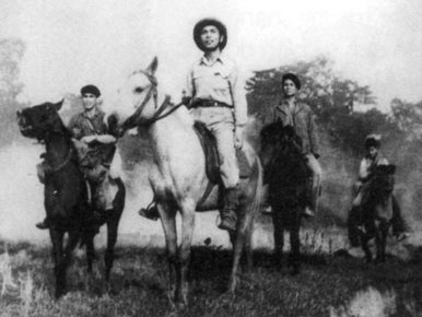 Nét đẹp của vị Đại tướng trên lưng ngựa