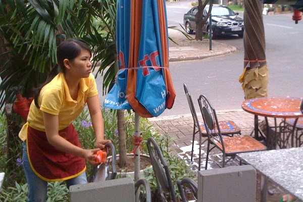 Phó thác thân mình ở chợ người Sài Gòn - Kỳ cuối Đặt cược bản thân