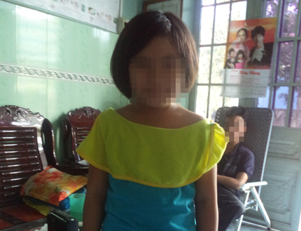 Chị gái nhẫn tâm dâng em ruột 7 tuổi cho chồng để đền bù trinh tiết