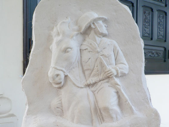 Khởi công tượng Thi tướng Huỳnh Văn Nghệ