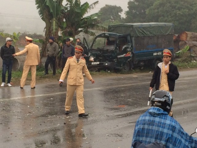 Đang làm nhiệm vụ, một CSGT bị xe tông gãy chân