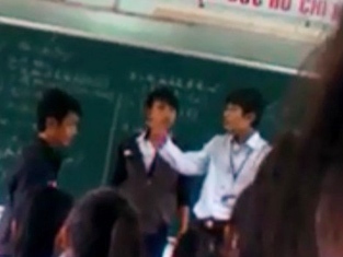 Thầy không ra thầy, trò không ra trò