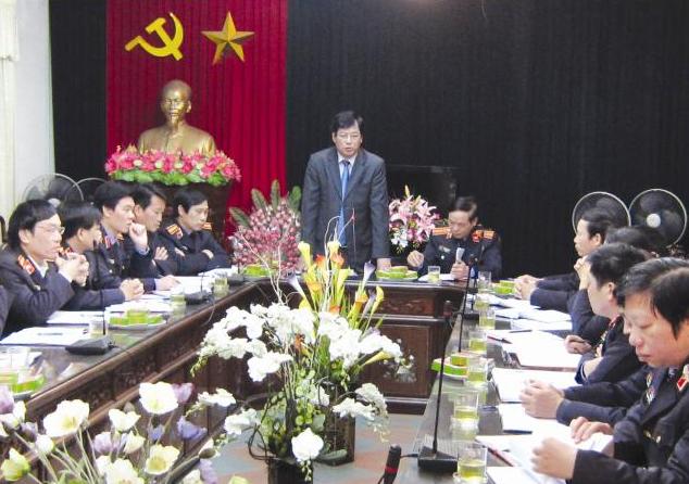 Đồng chí Trần Công Phàn, Phó Viện trưởng VKSNDTC phát biểu tại buổi làm việc với VKSND tỉnh Hải Dương.