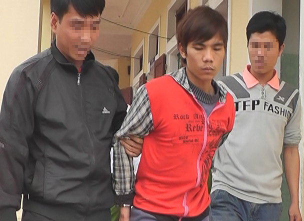 Bắt kẻ bị truy nã đặc biệt