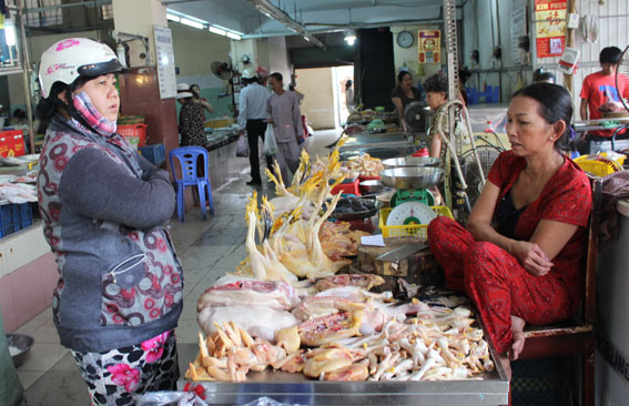 Tiêu thụ thịt gia cầm giảm mạnh