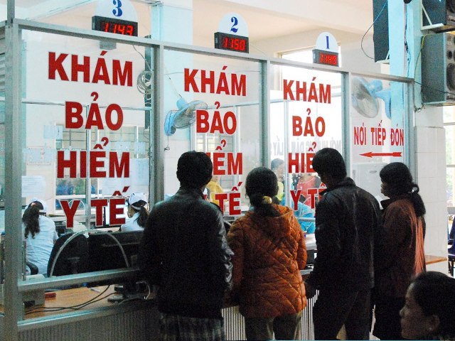 Tham gia bảo hiểm y tế Có lợi cũng chẳng mặn mà