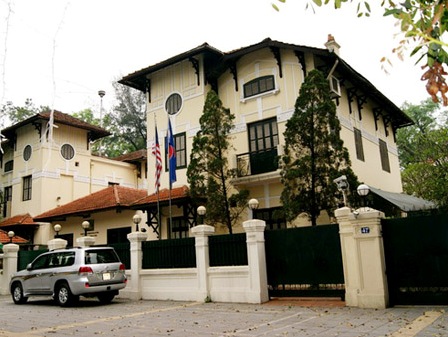 Về hưu phải trả lại nhà công vụ