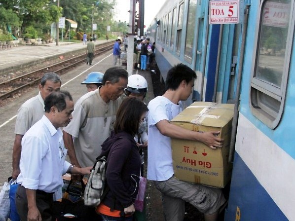 Ga Hà Nội tăng thêm 17 đôi tàu trong dịp nghỉ lễ 30 4