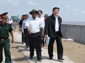 Chủ tịch nước khảo sát tuyến đê biển tại Trà Vinh, Sóc Trăng
