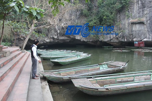 Những bộ xương bí ẩn và rắn có mào ở Tràng An