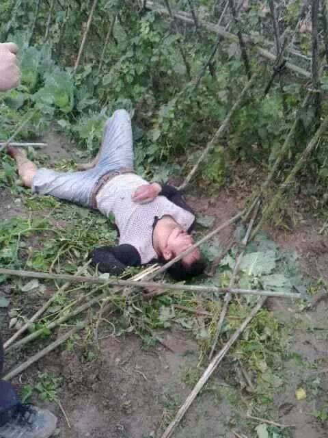 Trộm chó bất thành, hai cẩu tặc bị đánh trọng thương, đốt trụi xe