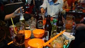 Vì sao người Việt uống 3 tỷ lít bia trong 1 năm